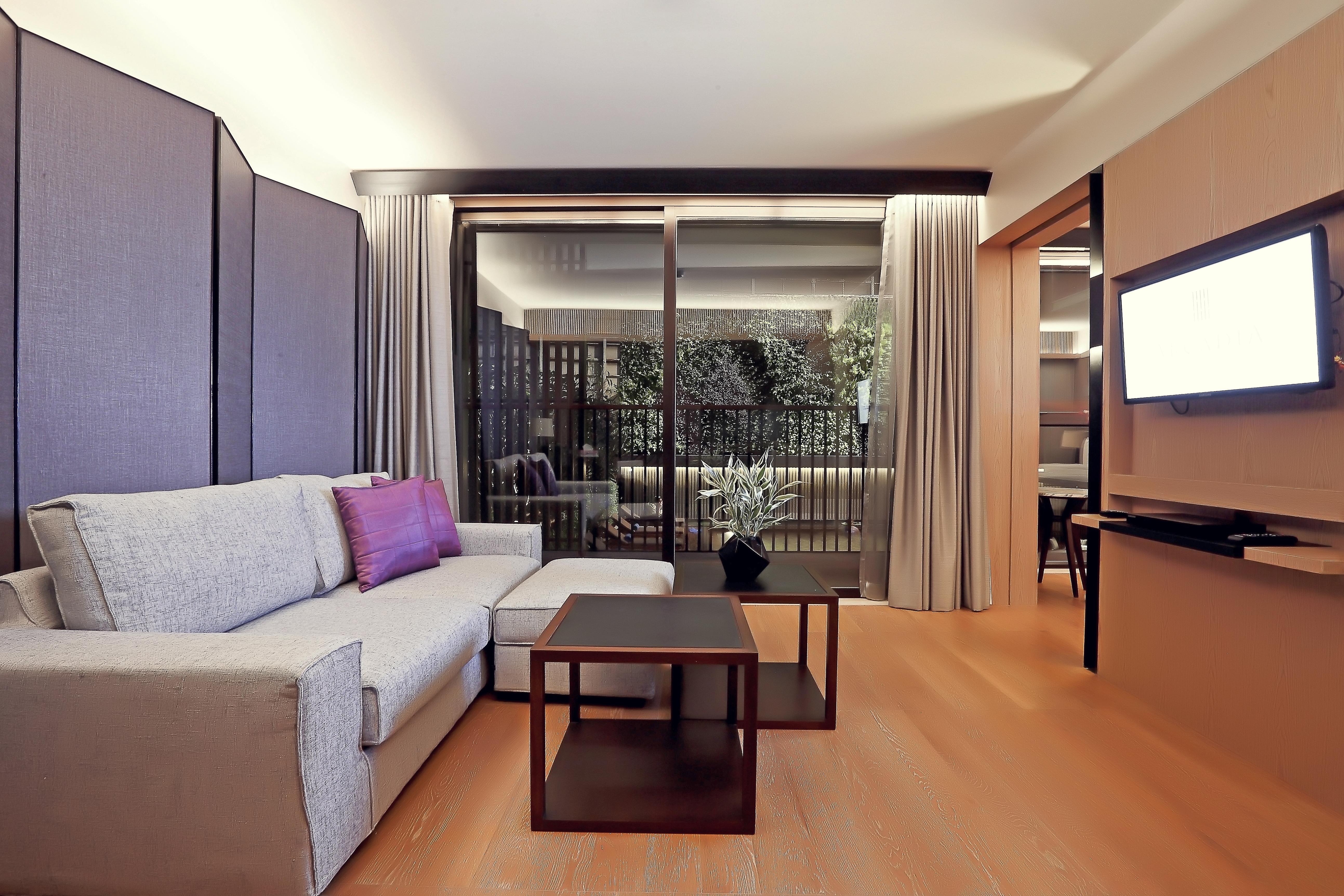 Arcadia Suites Банкок Екстериор снимка