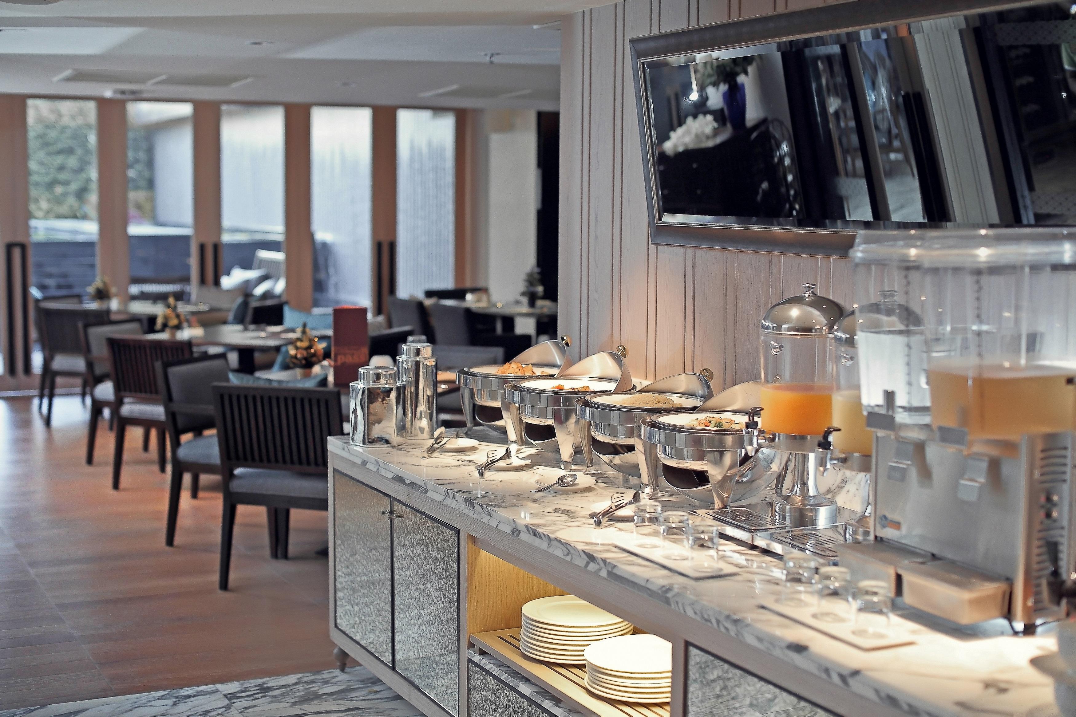 Arcadia Suites Банкок Екстериор снимка