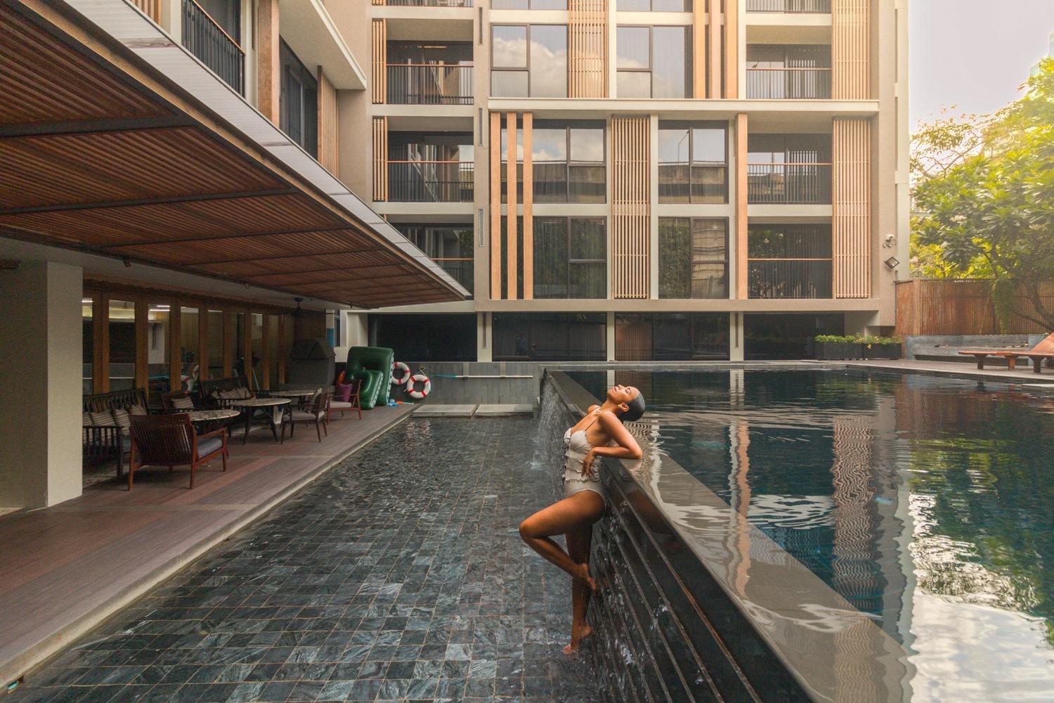 Arcadia Suites Банкок Екстериор снимка